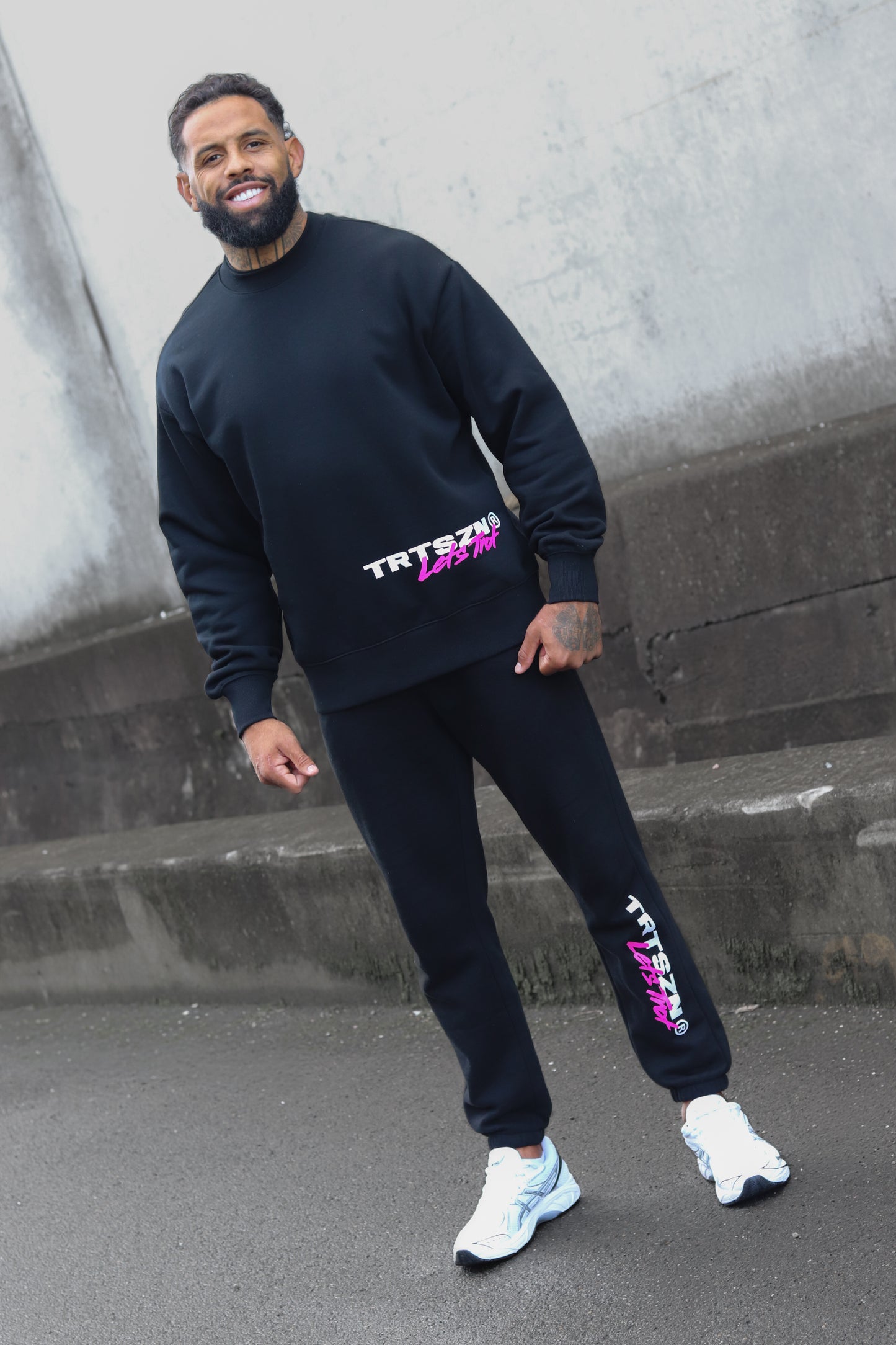TRTSZN Trackpants (Black/Pink)